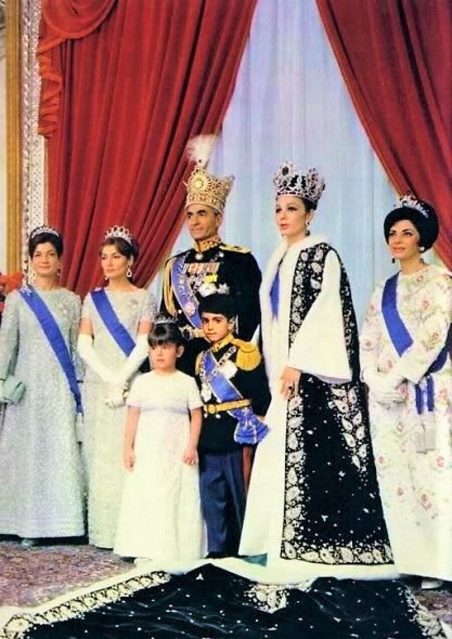 The Fall of Heaven: The Pahlavis and the Final Days of Imperial Iran
